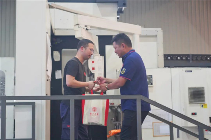 UG环球|官方网站